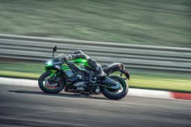 Please contact us if you want to publish a kawasaki ninja zx6r. 2019 Kawasaki Ninja Zx 6r Images Hd Photo Gallery Of 2019 Kawasaki Ninja Zx 6r Drivespark