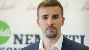 Jakab egy feltétellel lett volna a párt elnöke, ezt azonban elutasították. Uj Valasztast Kovetel A Jobbik Miskolcon 24 Hu