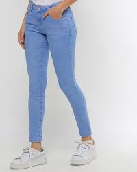 Light Wash Cropped Skinny Jeans