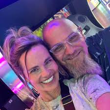 Who can do a natural lash set in Lubbock