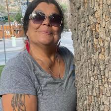 What bakeries in Pahrump do birthday cakes or cupcakes?