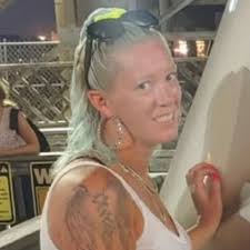 Fundraiser for Robert Uhl by Christopher Holzwarth : Stephanie McCallion's  Proper Goodbye