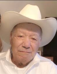 Eva Pinedo's Instagram, Twitter & Facebook