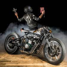 Pin On Kawasaki Cafe Racers Scramblers And Restomods