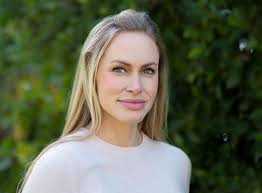 Sarah C5 最近的照片。 : r/ANTM