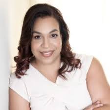 Katie Kohl's Instagram, Twitter & Facebook