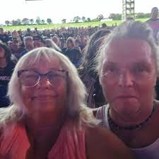 Boy Meets World” star Ben Savage is going to be a dad! 🍼