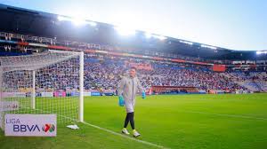 After the 2012 season, pizza hut ended their relationship with the club, and the stadium was temporarily renamed as fc dallas stadium. Terrible The Hidalgo Stadium Is Almost Full Despite The Supposed Capacity Of 40 Of Capacity Ruetir