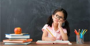 Banyak yang salah dalam memhami disleksia, mereka menganggap anak disleksia adalah anak bodoh. Ciri Ciri Disleksia Yang Perlu Dikenali Cari Apa Ya