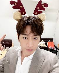 Eric Mun (에릭) @ HanCinema