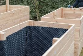 Ein Hochbeet Selbst Bauen Schritt Fur Schritt Mit Vielen Bildern Erklart Hochbeet Hochbeet Bauen Hochbeet Selber Bauen Anleitung