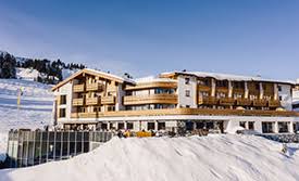 Parking is free in summer; Partnerbetriebe Golfclub Lech Golfgenuss Auf Hochstem Niveau
