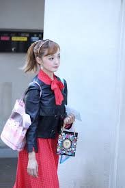 日本国宝级女演员下海拍AV，身价5亿千金做女优，美女们为何如此？_女孩_行业_乃亚