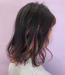 髪型 髪色 ヘアカラー ヘアスタイル トレンド 外国人風 透明感 小顔 グラデーションカラー インナーカラー ハイライトカラー ブラウン ベージュ グレージュ オレンジ レッド 赤 ヘアスタイル ロング 髪 色 冬 髪型