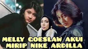 Nining yang duduk di kursi roda terlihat menggandeng tangan amel. R3h4s1gmiisltm