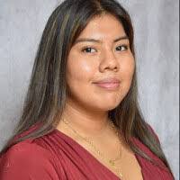 Elizabeth Guiracocha's Instagram, Twitter & Facebook