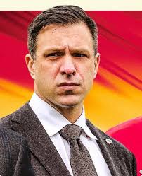 Chris Long thinks the #Chiefs have the worst WR group in the league as  presently constructed. via