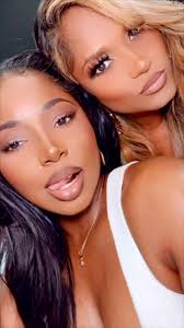 Happy girls are the… ? 👀, 🇯🇲🇮🇳🔥FireSignLinkUp🔥🇮🇳🇯🇲, 📍  @thehouseofethnicity , 🎶 @kerihilson 🤍, •, •, #lifestyle  #lifestyleblogger #miami #jamaican #indian #beauty #melanin #instagood  #instdaily #mood ...