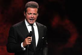 Después de haber ido a un concierto de luis miguel, érika buenfil jamás imaginó que el cantante. Quien Es Erika Camil El Gran Amor De Luis Miguel Que Sufrio Por La Fama Y Las Traiciones Del Cantante La Nacion