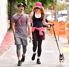 People who liked maya henry's feet, also liked Joe Jonas Und Sophie Turner Adoptieren Vor Geplanter Hochzeit Einen Weiteren Hund
