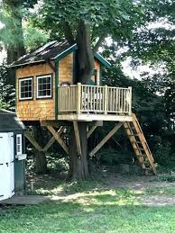 But it can also be constructed because building a tree house is just like any other project, it certainly requires thorough planning. Tree House Plans For One Tree Tree House Diy Tree House Designs Tree House Plans