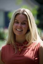 Rachel Warren (Acct, RelEst'25)