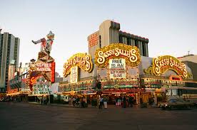 Fremont 1st In The Early 80s Sassy Sally S Glitter Gulch Golden Goose Las Vegas Hotels Vegas Hotel Las Vegas