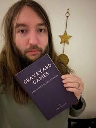 Illinois short-story horror author offering books for free for 3 days