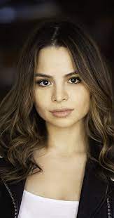 Sasha blouse (サシャ・ブラウス sasha burausu?) was a member of the survey corps and one of the few former members of the 104th training corps, of which she was ranked 9th best, that decided to join the regiment, upon coming into contact with eren's strong desire to eliminate the titans. Sasha Clements Imdb