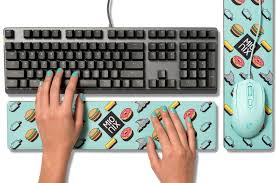 De bal is rond dus het kan alle kanten op. Mionix Long Pad Ice Cream Eis Wrist Rest Handballen Auflage Tastatur Maus Pad Kaufen Bei Koka Handelsgesellschaft Mbh