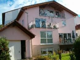 Wer sich bereits entschieden hat ein haus zu kaufen, steht nun vor der qual der wahl welches haus es werden soll. 50 Hauser In Durmersheim Newhome De C