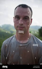 Non commissioned service hi-res stock photography and images