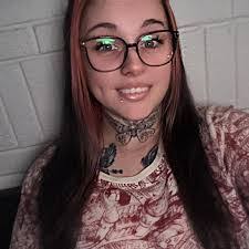 Shannon Ketcham's Instagram, Twitter & Facebook