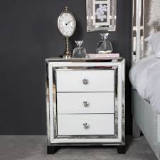 Browse a wide selection of nightstand and bedside table designs, including mirrored, black and white night tables in a variety of materials and sizes. White Mirror 3 Drawer Bedside Cabinet Mirrored Bedside Tables