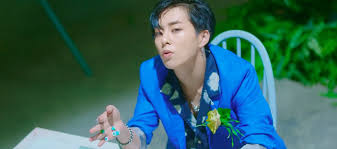 All pronouns (prefer they/them) 1d&5sos stan retired emo and kpop stan Xiumin Pics On Twitter Screencaps Of Kokobop Mv Exo Https T Co Adnn5oezww