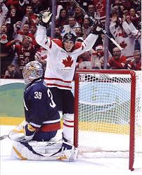 In 2013, sidney crosby went on an absolutely dominating run where he scored 56 points in 36 games. Sidney Crosby Game Winning Goal Team Canada 2010 Olympics 8x10 Photo Bestsportsphotos Com