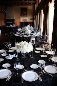 47 Elegante Hochzeitstische In Schwarz Weiss Arrangiert Hochzeitstisch Hochzeit Gedecke Weisse Hochzeit