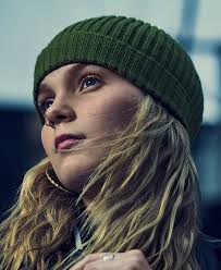 Vivian Givens's Instagram, Twitter & Facebook