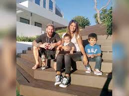 After the celebrations in the maracana and a quick return to ezeiza, messi flew in his private plane to. Lionel Messi Now Planes Can T Fly Over Messi S House In Barcelona