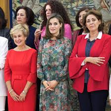 Последние твиты от zara (@zara). Zara Fan Letizia Von Spanien Tragt Dieses Kleid Brigitte De