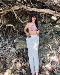 current vibe 🍂🐚🥥