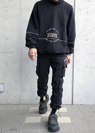 Finde den passenden stil mit den neuesten bestselling styles für die neue saison. Streetwear Streetwear Hive Instagram Mens Fashion Streetwear Streetwear Men Outfits Minimalist Fashion Men