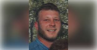 Dan Giles's Instagram, Twitter & Facebook