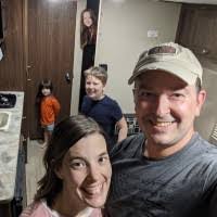 Dan Medlin's Instagram, Twitter & Facebook