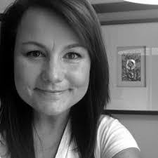 Lisa Quinlan's Instagram, Twitter & Facebook