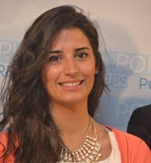 Carmen Arcos's Instagram, Twitter & Facebook