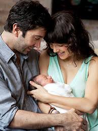 #intelligence is back with a bang! David Schwimmer Welcomes Baby Girl Shares Photo