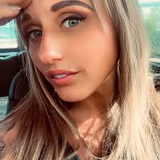 Stephanie Theodore's Instagram, Twitter & Facebook