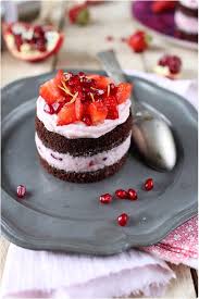 Layer Cake Individuel Chocolat Fraise Et Grenade Chefnini Gateau Individuel Recette Avec Des Fraises Fraise Au Chocolat
