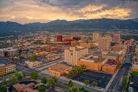It sits near the base of pikes peak, one of america's most iconic mountains. Colorado Springs Dubbed Top Spot For Memorial Day Weekend Travelers Travel Gazette Com